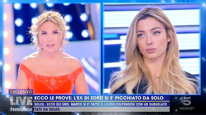 La faccia come il culo dell’ex di Zorzi che se la prende con la D’Urso («Questa non è tv, è schifo»), con l’amica Soleil («mi ha venduto») e si lamenta della violenza psicologica che sta subendo