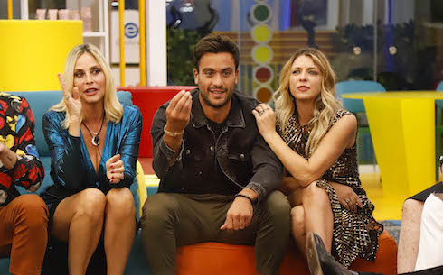 GF Vip 5, nona puntata – Tommaso, Maria Teresa, Andrea, Massimiliano e Pierpaolo i preferiti dal pubblico. Fuori Myriam, in 3 al televoto (senza eliminazione)