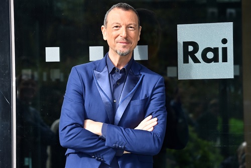 Sanremo 2021, Amadeus rivuole «tante donne» e chiama Jovanotti: «Con Fiorello può fare quello che vuole». Tra i Big «nessuna canzone parla di Covid, grazie a Dio»