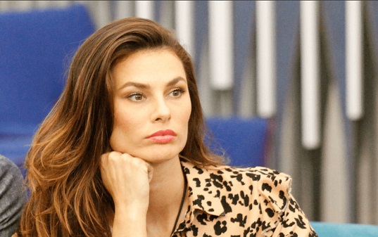 Gf Vip 5, Dayane fa pace con Oppini ma specifica: «La sua amicizia non la voglio»