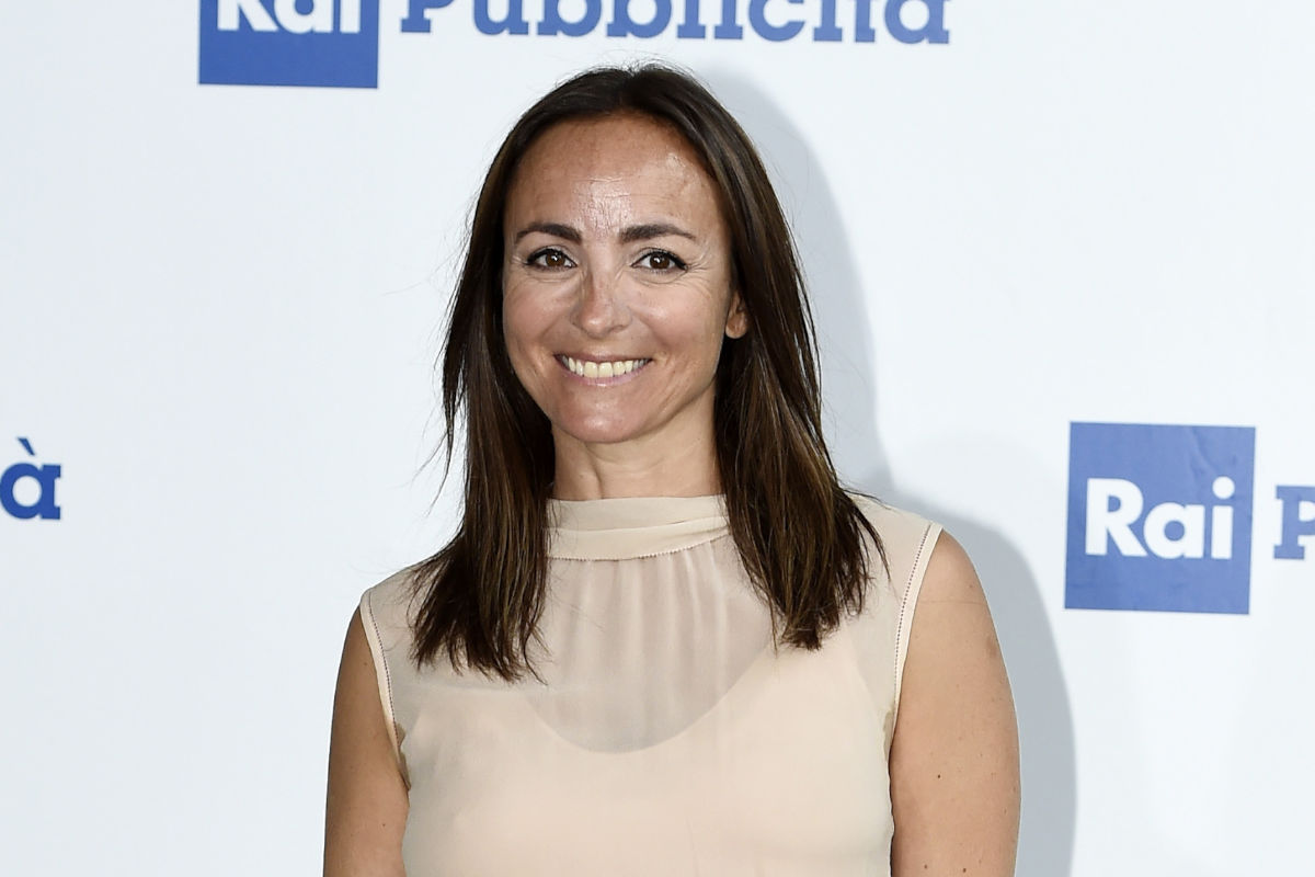 Camila Raznovich positiva al Covid. Conduce Kilimangiaro da casa