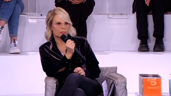 Amici 20, puntata di sabato 21 novembre 2020 – Rosa balla la Cuccarini, Sangiovanni non entusiasma le radio