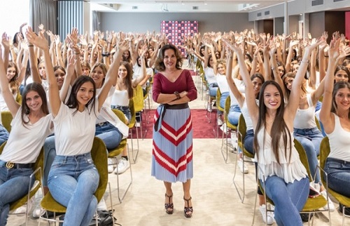 Miss Italia 2020 sarà eletta a Roma a dicembre. Edizione online, niente diretta TV