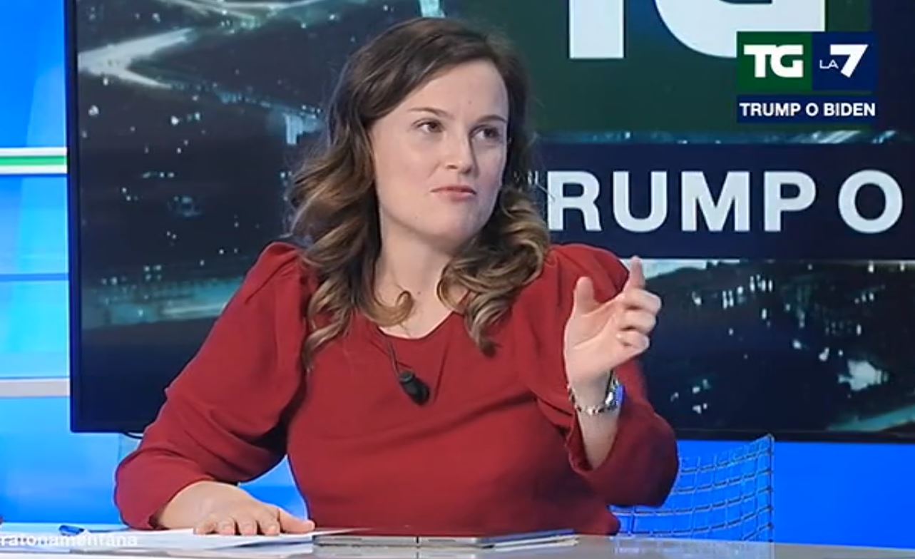 Elezioni Usa, l’ospite di Mentana: «Partito democratico più portato ai brogli, anche in Italia». Gelo in studio – Video