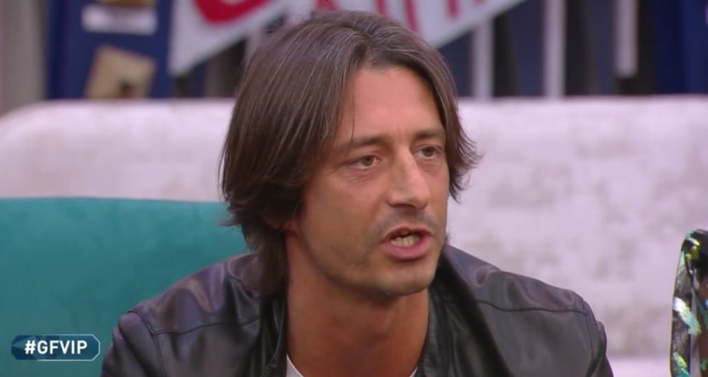 GF Vip 5, Oppini si scusa per le frasi sessiste: «Ho fatto una grande ca**ata! Accetterei la squalifica»