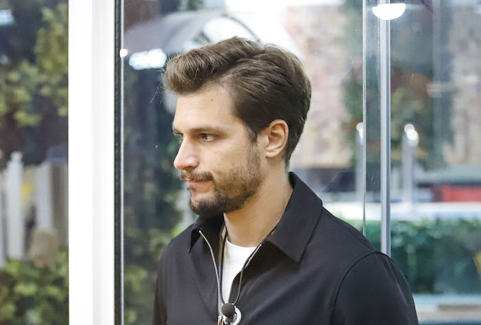 GF Vip 5, Andrea sulla camera da letto della contessa: «Mamma che canile. Puzza di mer*a» – Video