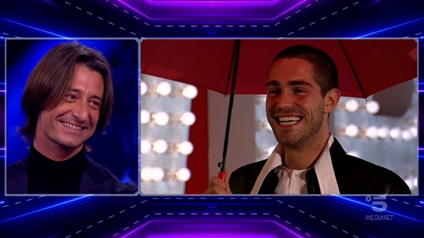 GF Vip 5, ventiquattresima puntata – Tommaso incontra Francesco, Elisabetta bacia Pierpaolo e saluta tutti, in 4 al televoto