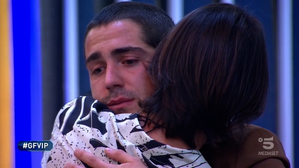 GF Vip 5, ventitreesima puntata – Dayane è la preferita dal pubblico, Tommaso secondo e in lacrime per l’abbandono di Francesco. Se ne va anche Elisabetta. In 4 al televoto (senza eliminazione)