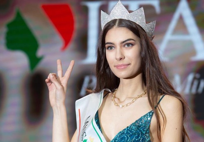 Miss Italia 2020 è Martina Sambucini