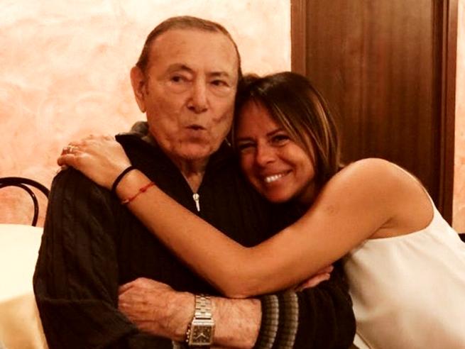 Coronavirus, è morto il padre di Paola Perego