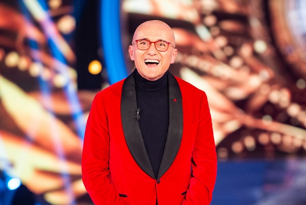 Ascolti TV | Lunedì 21 dicembre 2020. GF Vip al 20.6% contro il film di Rai1 (12.3%). Bene Report (10.4%) e Boss in Incognito (7.5%)