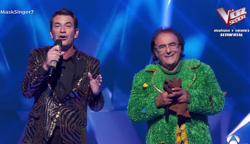 Il Cantante (S)mascherato in Spagna: il ‘Girasole’ Al Bano si dimentica di aver partecipato alla versione italiana