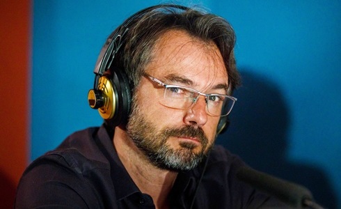 Un Posto al Sole, anticipazioni: Michele rischia di perdere il lavoro in radio