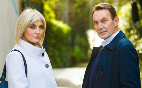 Un Posto al Sole, anticipazioni: tra Lara e Roberto nascono i primi screzi sulla gestione dei Cantieri