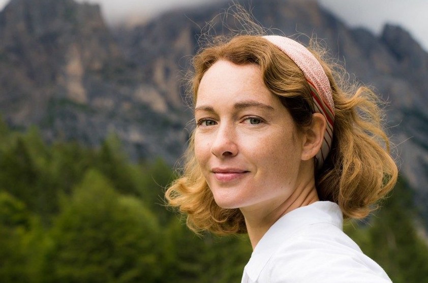 Ascolti TV | Domenica 3 gennaio 2021. Chiara Lubich (23%) doppia Un Natale al Sud (11.3%)