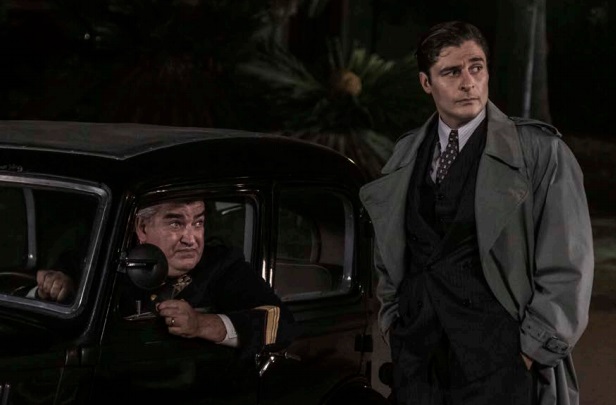 Il Commissario Ricciardi è teatro d’autore