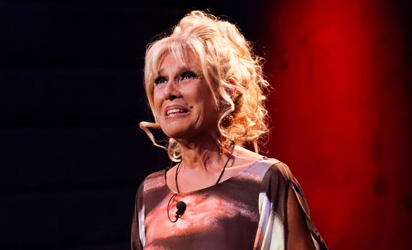 GF Vip 5, Maria Teresa Ruta si sente in colpa perchè avrebbe preferito vedere il fratello e non la figlia: «Come si fa a dire una cosa simile?». E’ crisi per l’allungamento – Video