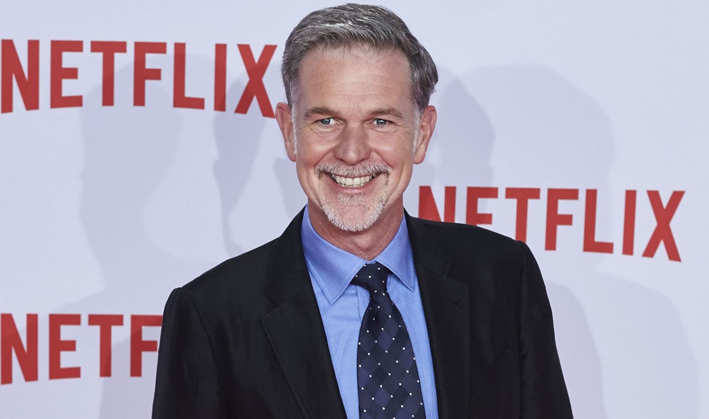 Netflix supera 200mln di abbonati e lancia una frecciata a Disney+: «Non credo ci sarà tanto presto Bridgerton»