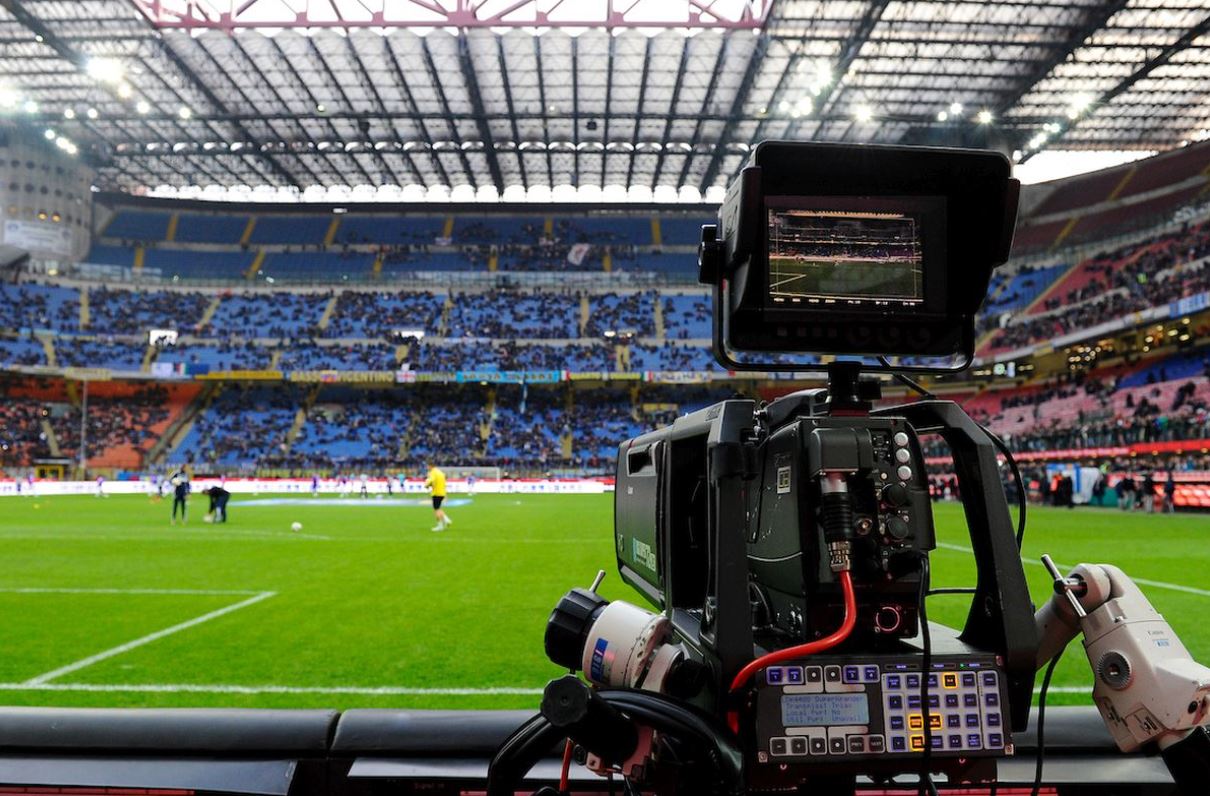 Diritti tv, Serie A: nessuna offerta è stata ritenuta soddisfacente. Dazn in pole, non c’è Amazon
