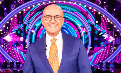 Programmi TV di stasera, lunedì 25 gennaio 2021. Guanciale o Signorini?