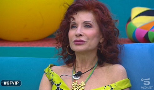 GF Vip 5, Alda D’Eusanio si scusa per la parola negro: «Chi non crede nel razzismo ogni tanto può sbagliare e questo dovete perdonarlo». Il pubblico la perdona (col televoto)