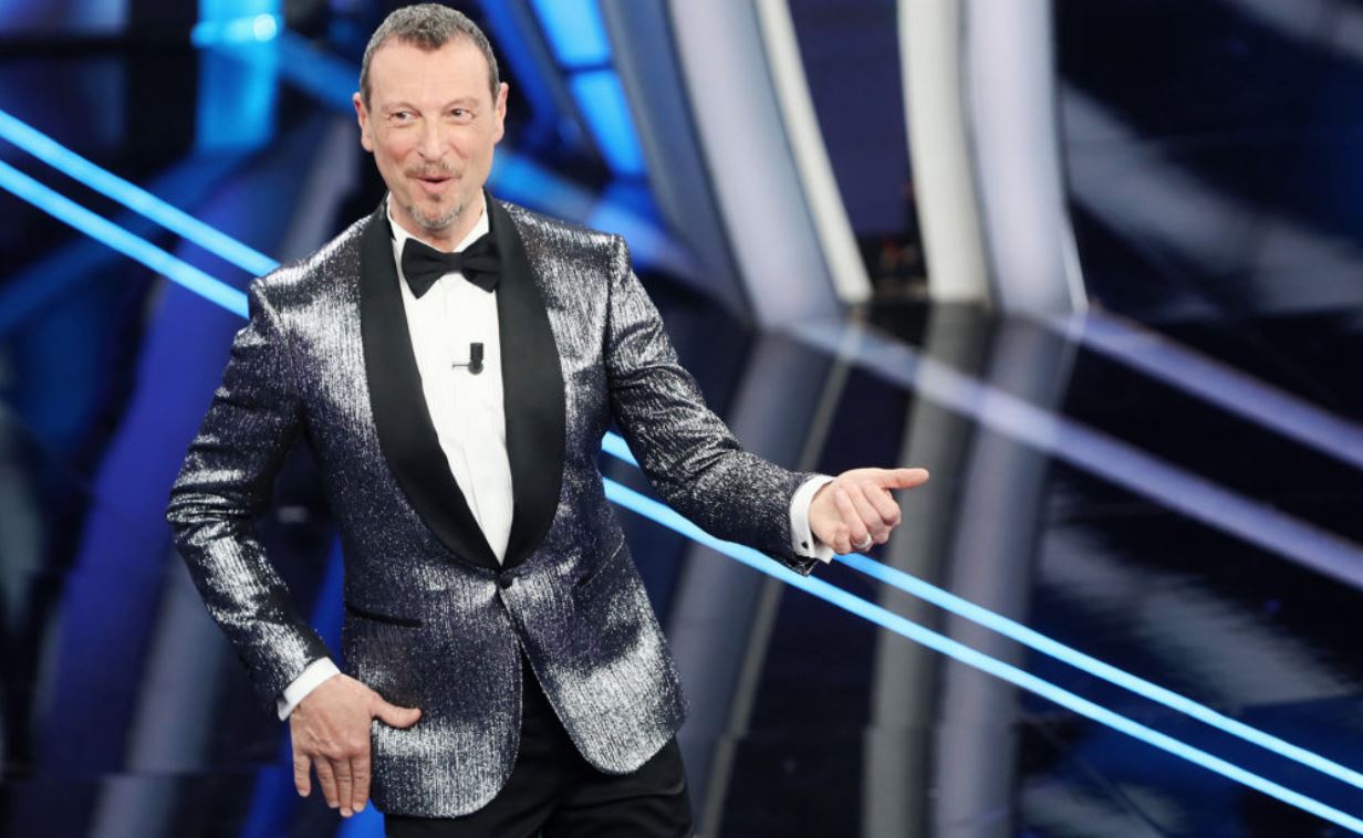 Sanremo 2021, il protocollo Rai: mascherine, premi in un carrello, artisti senza codazzo