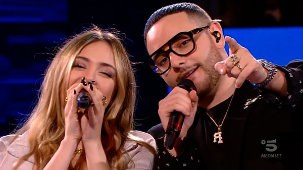 Ana Mena e Rocco Hunt - Amici 20 Ana Mena e Rocco Hunt - Amici 20