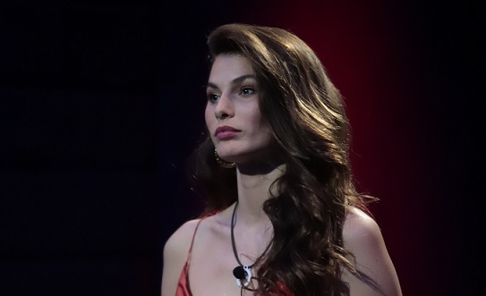 GF Vip 5, Dayane ha amato Rosalinda e altre donne ma mesi fa si meravigliava: «Non capisco. Com’è possibile che alla gente piacciano uomini, dopo donne, dopo uomini?»