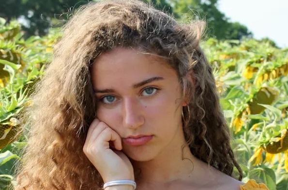 Elena Faggi a Sanremo Giovani 2021 con «Che ne So» – Testo e video