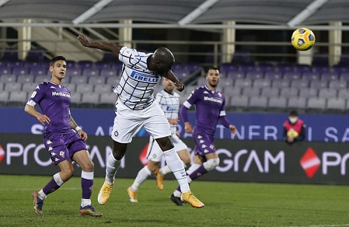 Serie A, 21° giornata: apre stasera Fiorentina-Inter, il big match è Juventus-Roma. Ecco le partite su Sky e DAZN