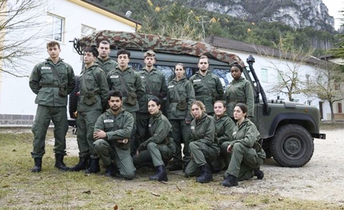 Programmi TV di stasera, mercoledì 10 febbraio 2021. Su Rai2 nuovo appuntamento con «La Caserma»