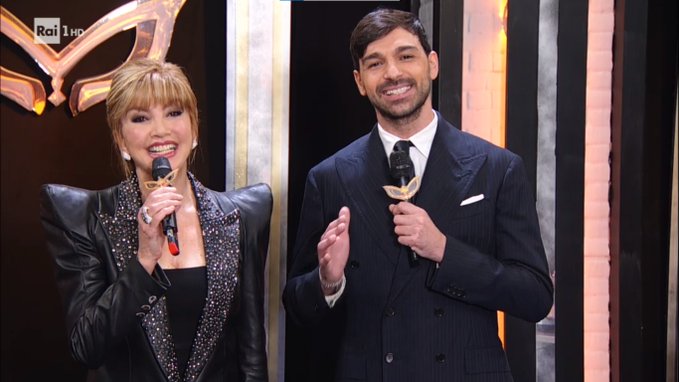 Ascolti TV | Venerdì 26 febbraio 2021. Il Cantante Mascherato chiude bene (4,3 mln – 20.7%) e batte il GF Vip (3,6 mln – 19.3%)