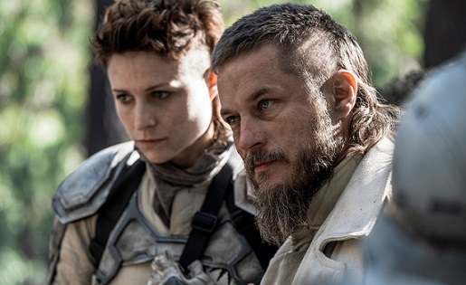 Raised By Wolves – Una Nuova Umanità: su Sky Atlantic debutta la serie di Ridley Scott con protagonisti due androidi alla conquista di un nuovo pianeta