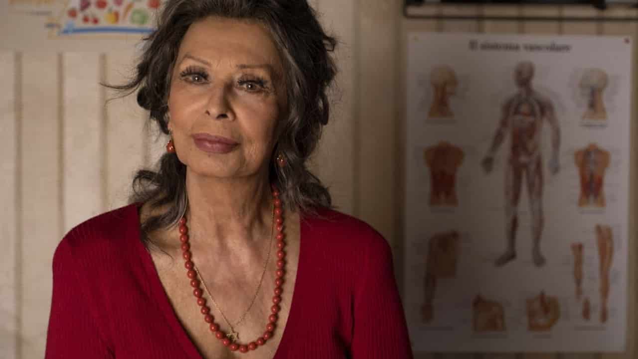 Golden Globes 2021: le nomination. In testa The Crown. Candidatura per La Vita Davanti a Sè e Laura Pausini. Niente da fare per Sophia Loren