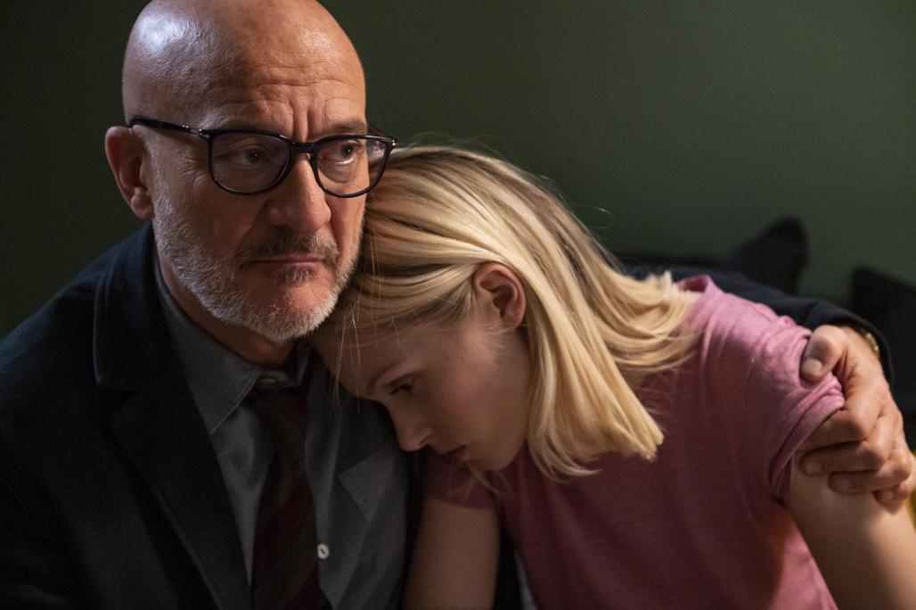 Tutta Colpa di Freud: il film di Genovese diventa una fiction Canale5-Prime Video. Bisio rimpiazza Giallini