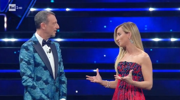 Sanremo 2021, quarta serata – La sala stampa porta in alto Colapesce Dimartino e boccia Annalisa. Ermal Meta resiste in testa. Gaudiano trionfa tra le Nuove Proposte