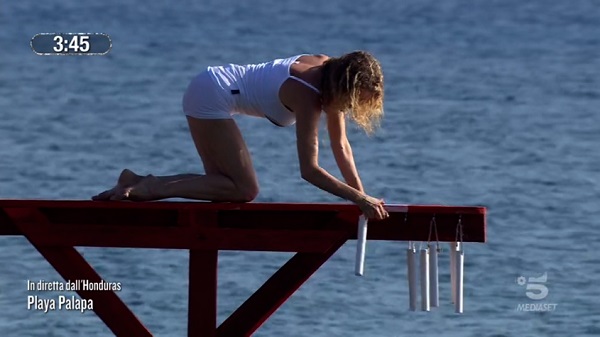 Angela - Isola dei Famosi 2021