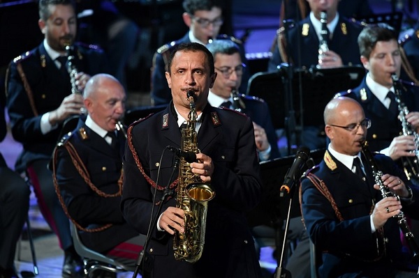 Sanremo 2021, la Banda della Polizia di Stato celebra il 40° anniversario della legge che ha riformato l’amministrazione della pubblica sicurezza