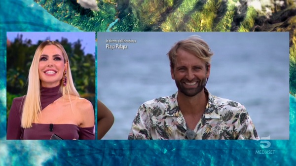 Isola dei Famosi 2021, quinta puntata – Angela diventa leader e manda al televoto Miryea contro Awed. Fuori Vera, che resta a Parasite Island