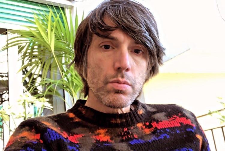 Sanremo 2021, lo sfogo di Bugo: «Continuano a chiedermi dove sono, mi sono rotto»