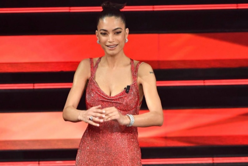 Sanremo 2021, i look: seconda serata ‘Elodiecentrica’