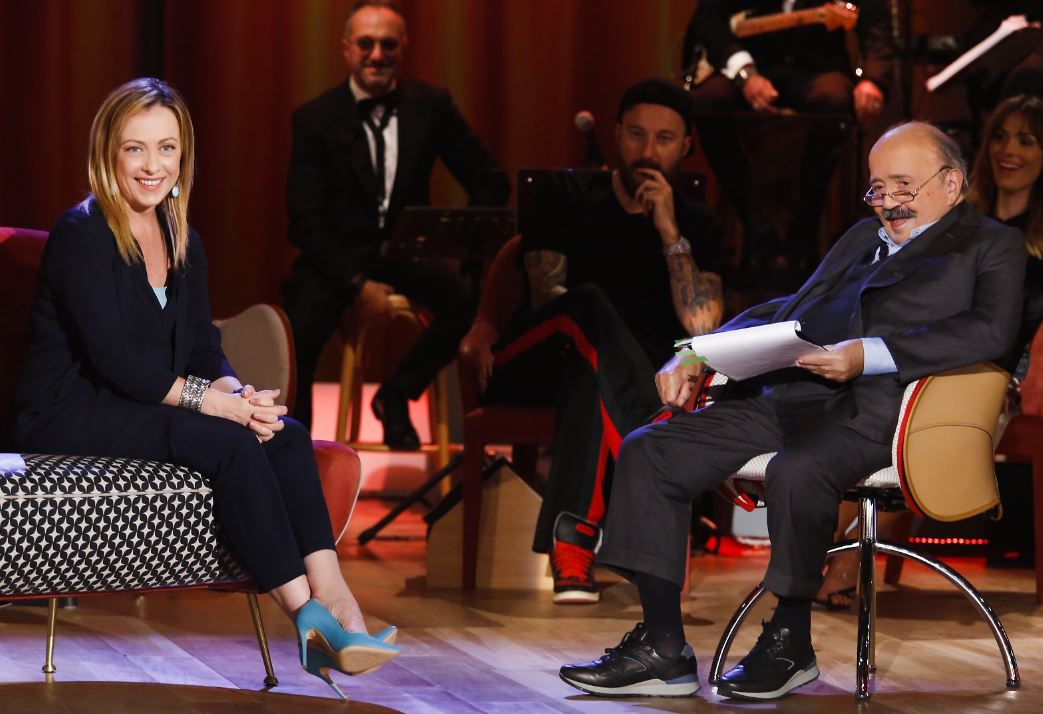 Maurizio Costanzo Show ritorna con l’uno contro tutti di Giorgia Meloni