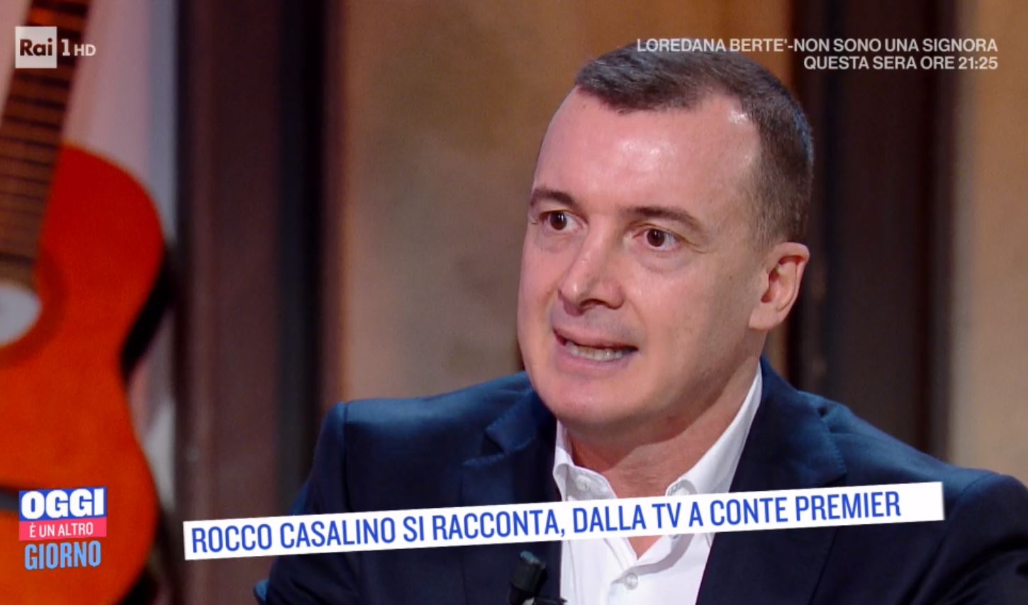 Oggi è un altro giorno, Casalino: «Nel Pd cancri da estirpare». I dem: «Vertici Rai ne rispondano»