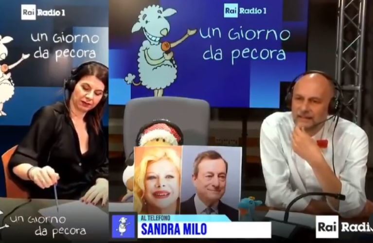 Sandra Milo finge un malore dopo il vaccino. Lo scherzo sbagliato nel momento sbagliato – Video