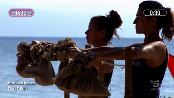 Valentina vs Elisa - Isola dei Famosi 2021