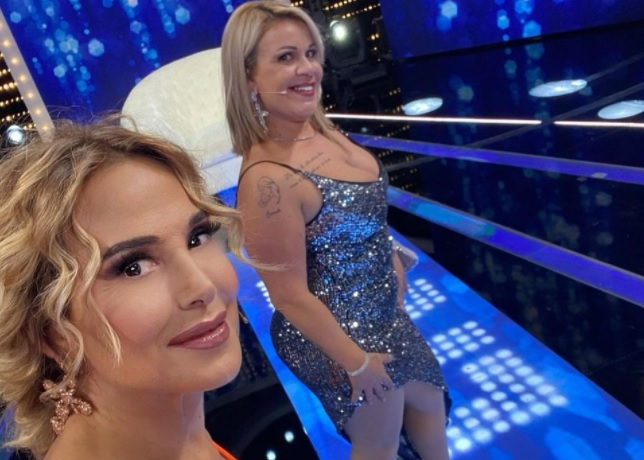 Angela di Mondello contro Barbara D’Urso: “Mi hai rovinato la vita, ti sei fatta l’audience con me e ora non mi rispondi più al telefono”