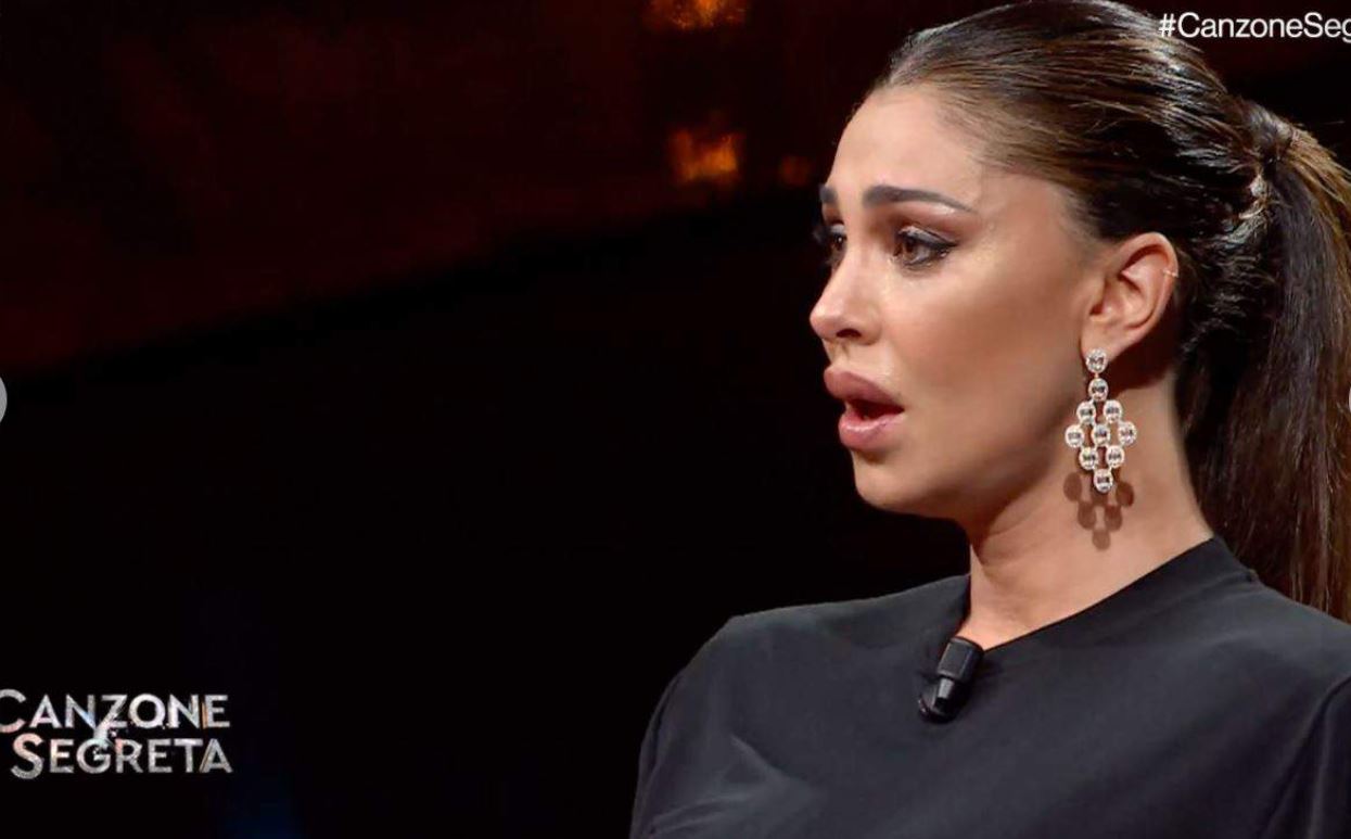 Canzone Segreta, 100mila euro per Belen ospite? Arriva un’interrogazione in Vigilanza Rai