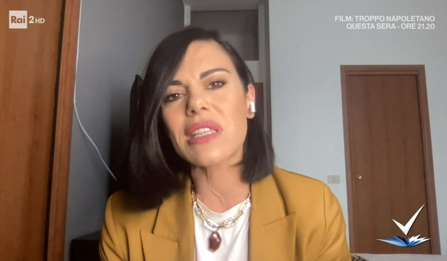 Detto Fatto, Bianca Guaccero positiva al Covid. L’annuncio in diretta – Video
