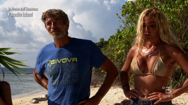 Brando e Vera - Isola dei Famosi 2021 Brando e Vera - Isola dei Famosi 2021