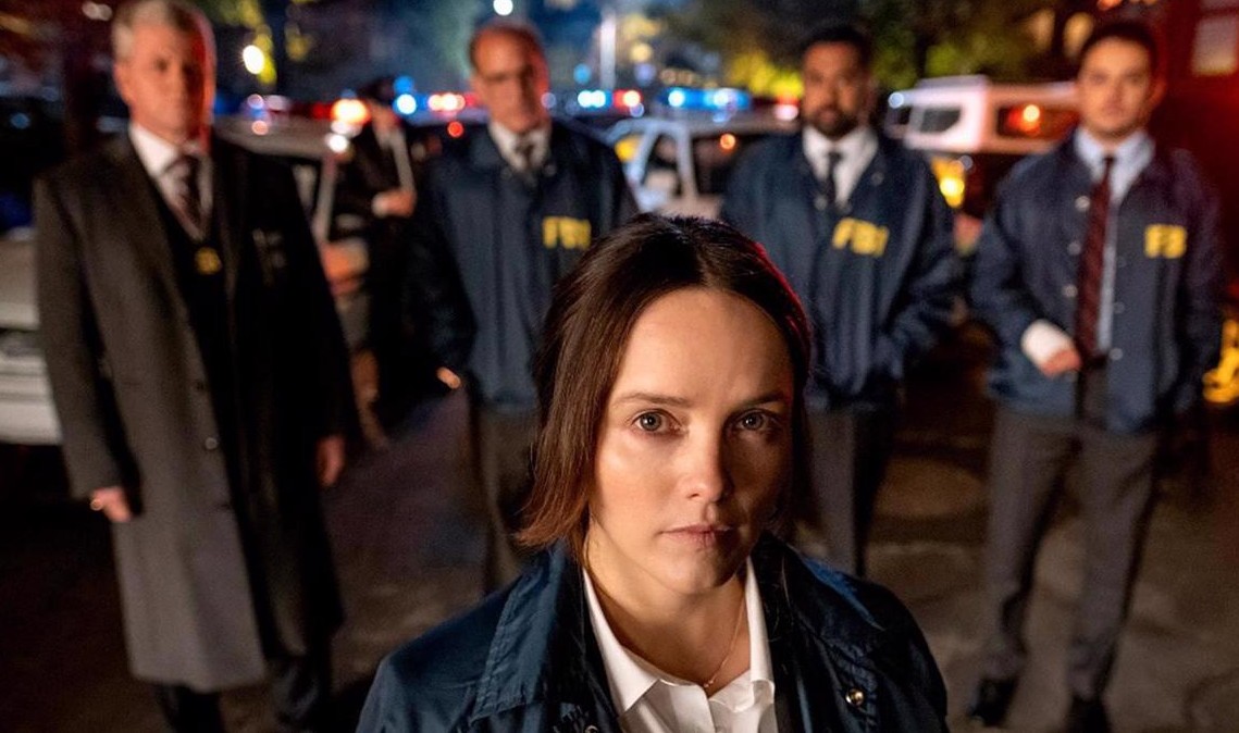 Programmi TV di stasera, venerdì 9 aprile 2021. Su Rai2 la prima tv assoluta della serie «Clarice», sequel de «Il Silenzio degli Innocenti»